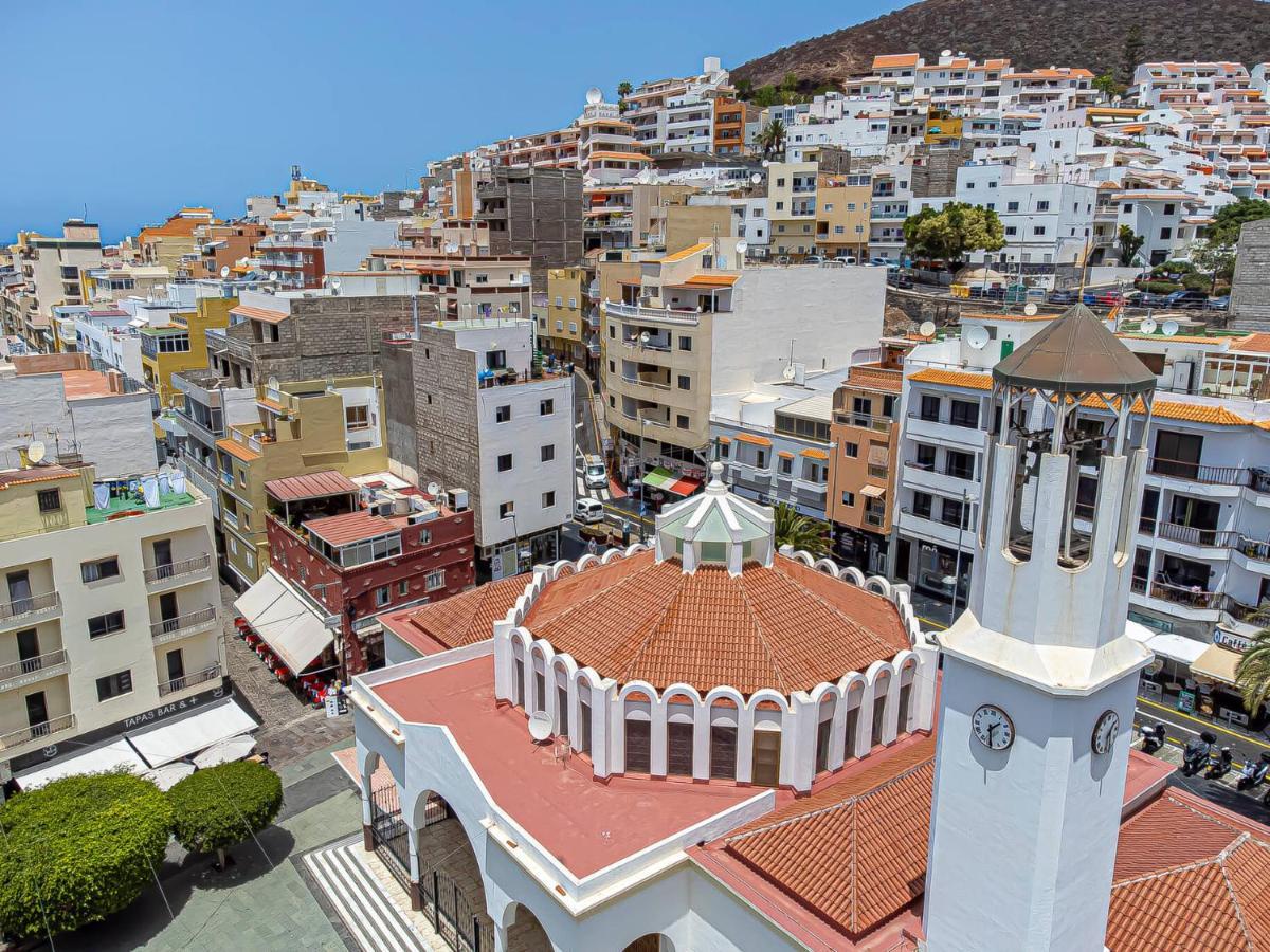 Apartamentos En El Centro De Los Cristianos Arona  Exterior photo