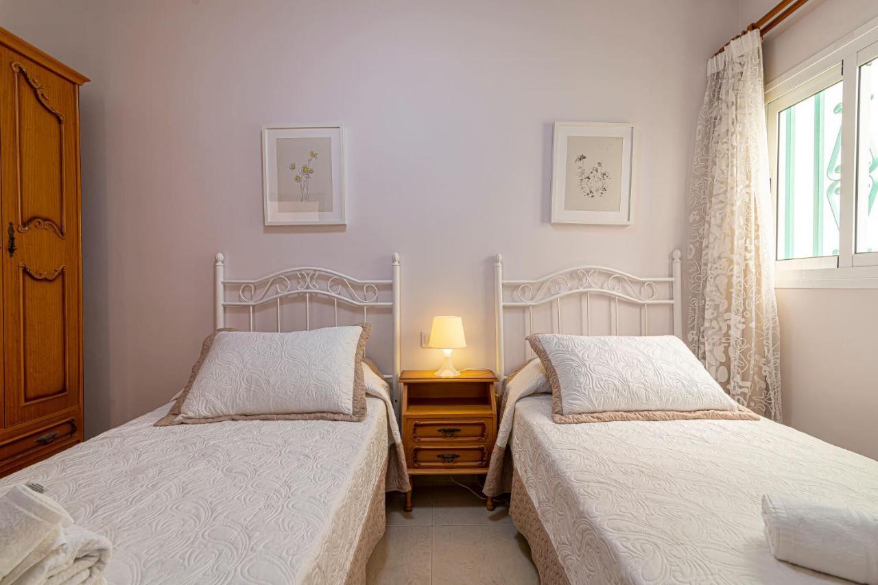 Apartamentos En El Centro De Los Cristianos Arona  Exterior photo