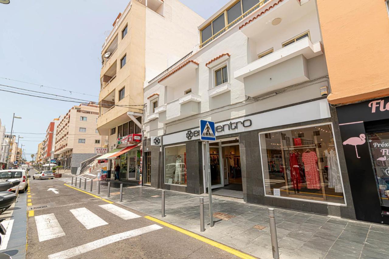 Apartamentos En El Centro De Los Cristianos Arona  Exterior photo