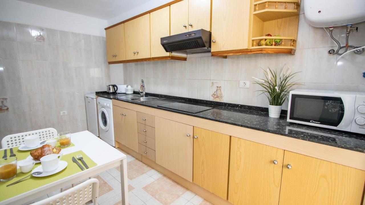 Apartamentos En El Centro De Los Cristianos Arona  Exterior photo