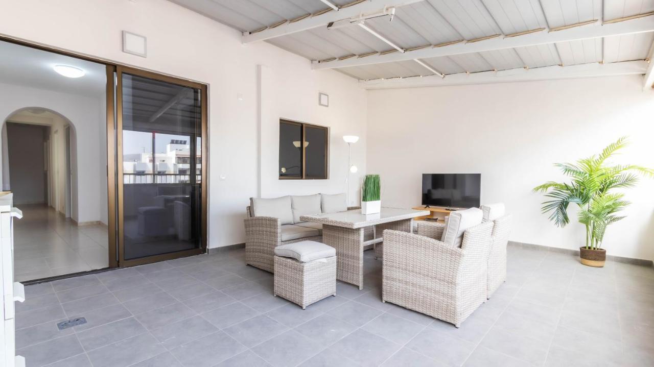 Apartamentos En El Centro De Los Cristianos Arona  Exterior photo