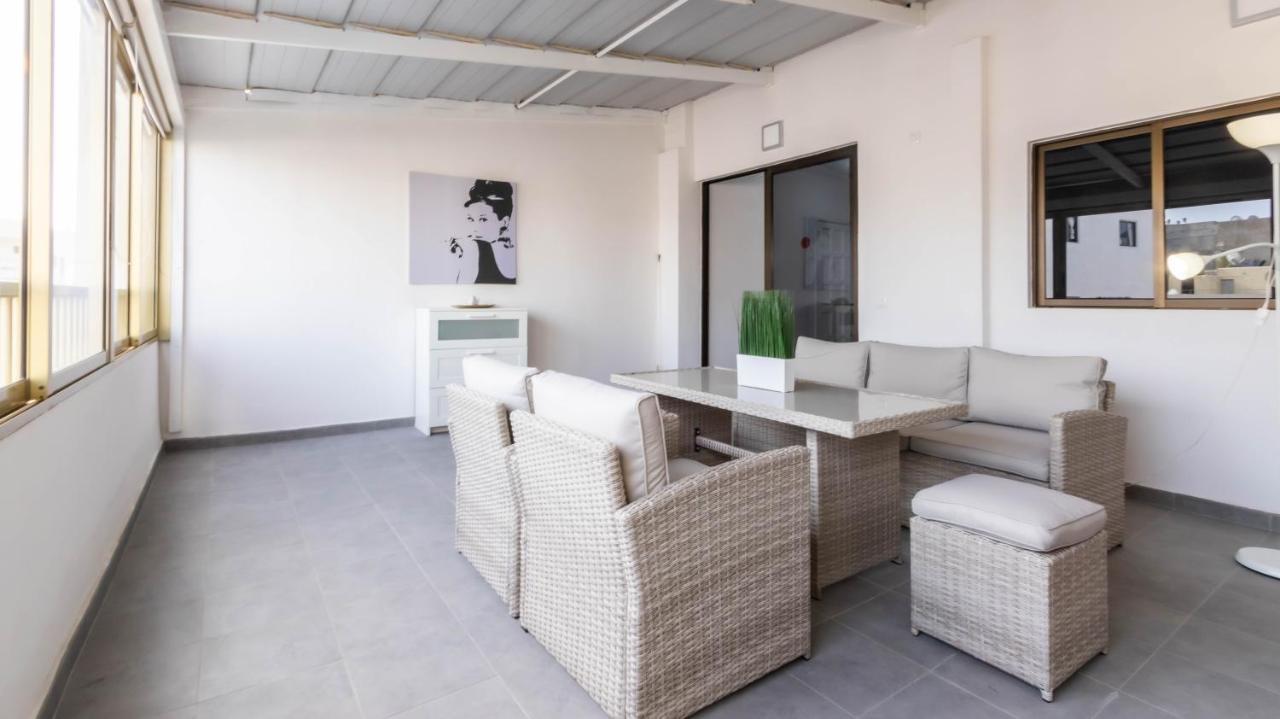 Apartamentos En El Centro De Los Cristianos Arona  Exterior photo
