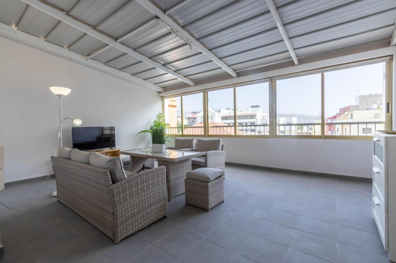 Apartamentos En El Centro De Los Cristianos Arona  Exterior photo